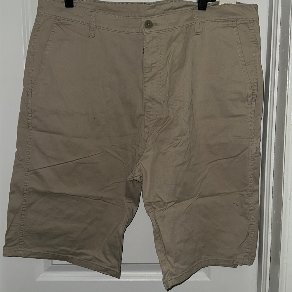 Old Navy Men’s Khaki Flat-Front Shorts - Light Tan